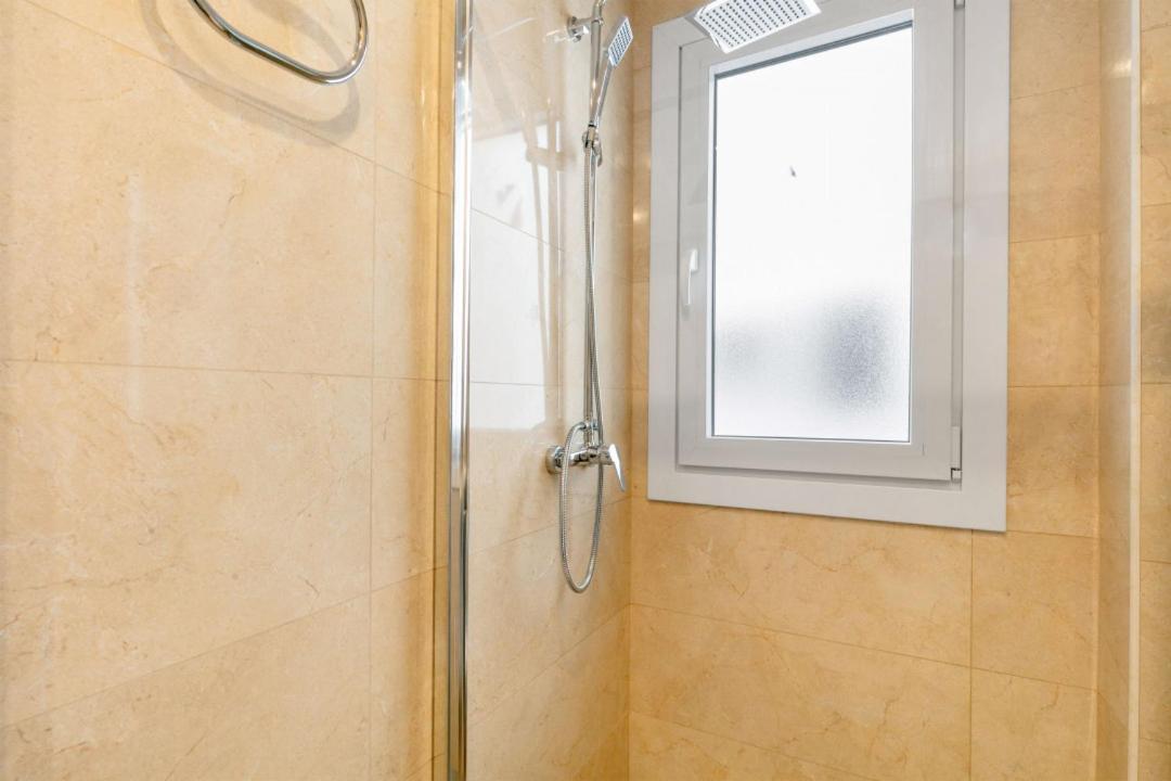 1 Bedroom 1 Bathroom Furnished - Chueca - Modern Functional - Mintystay مدريد المظهر الخارجي الصورة