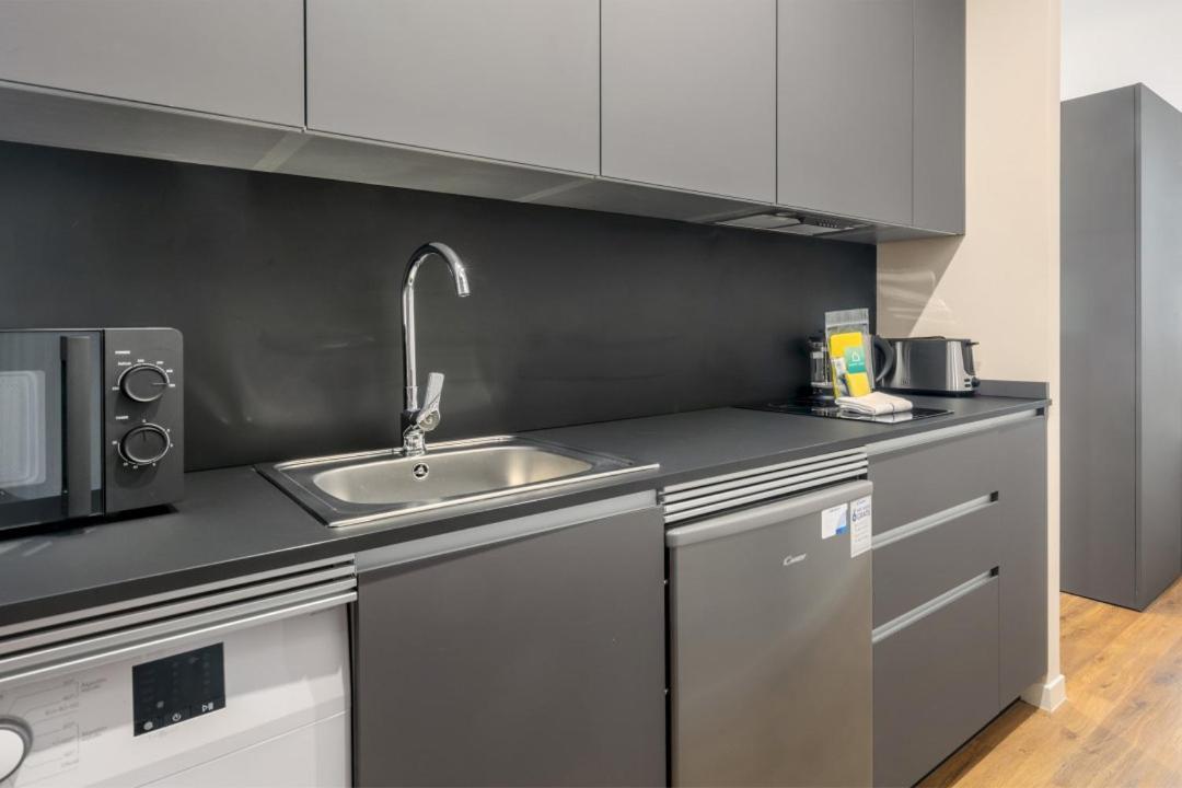 1 Bedroom 1 Bathroom Furnished - Chueca - Modern Functional - Mintystay مدريد المظهر الخارجي الصورة