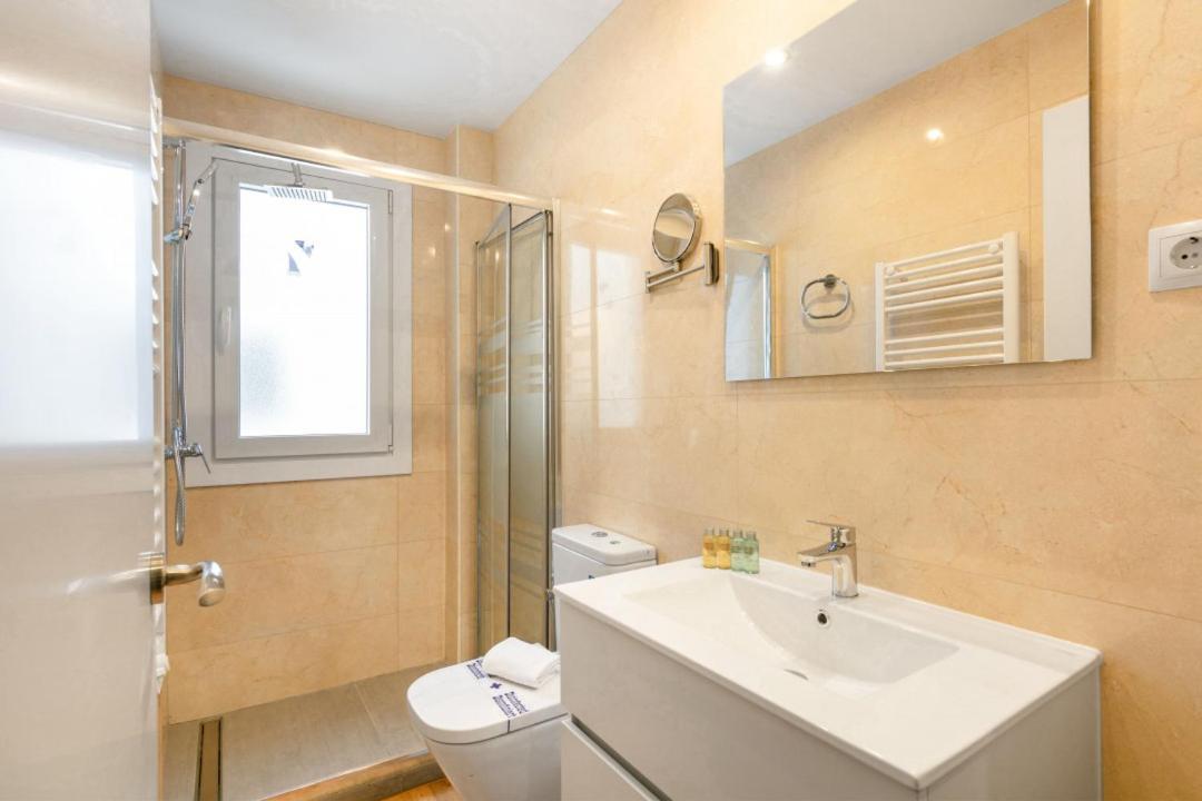 1 Bedroom 1 Bathroom Furnished - Chueca - Modern Functional - Mintystay مدريد المظهر الخارجي الصورة