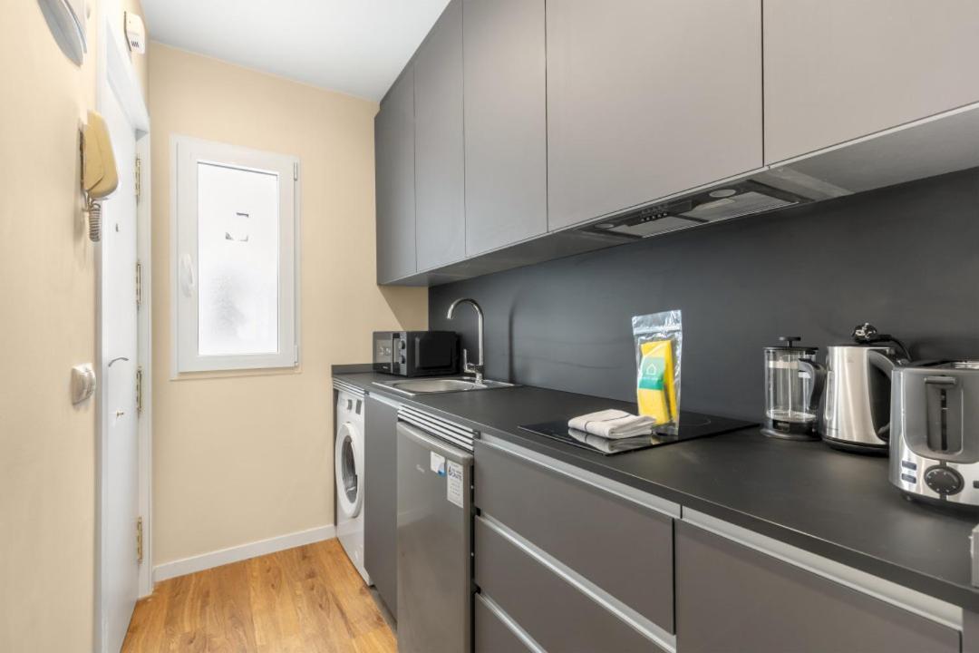 1 Bedroom 1 Bathroom Furnished - Chueca - Modern Functional - Mintystay مدريد المظهر الخارجي الصورة